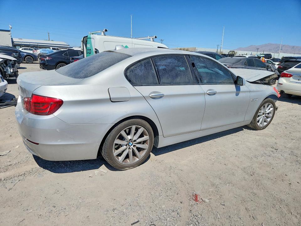 63155276 :رقم المزاد ، WBAFR1C59BDS36832 vin ، 2011 Bmw 528 مزاد بيع