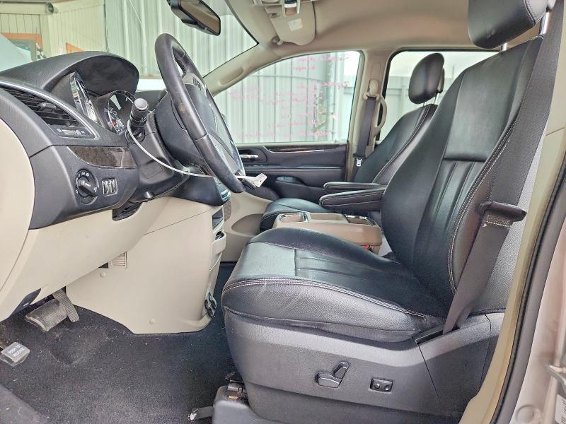 67289806 :رقم المزاد ، 2C4RC1BGXGR206179 vin ، 2016 Chrysler Town & Country مزاد بيع