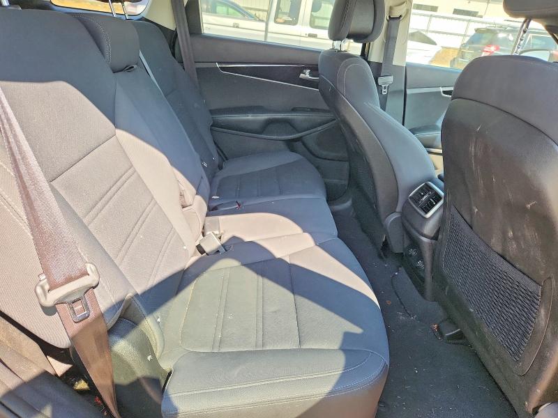 Продажа на аукционе авто 2016 Kia Sorento, vin: 5XYPG4A37GG045628, номер лота: 65562106