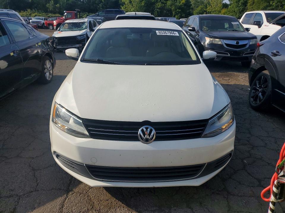 2013 Volkswagen Jetta მანქანა იყიდება აუქციონზე, vin: 3VWDP7AJ1DM212872, აუქციონის ნომერი: 65367966