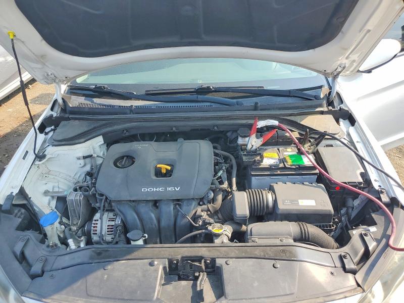 65134266 :رقم المزاد ، 5NPD74LF1JH402117 vin ، 2018 Hyundai Elantra مزاد بيع