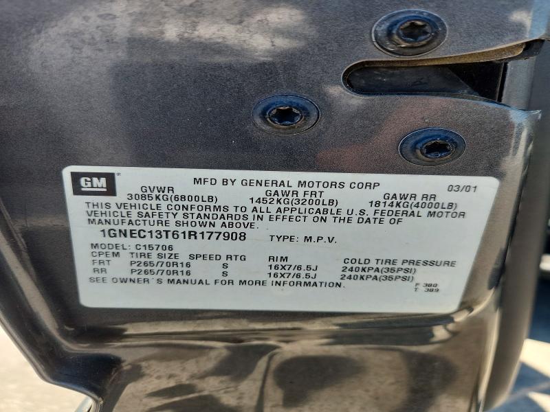 2001 Chevrolet Tahoe მანქანა იყიდება აუქციონზე, vin: 1GNEC13T61R177908, აუქციონის ნომერი: 63648026
