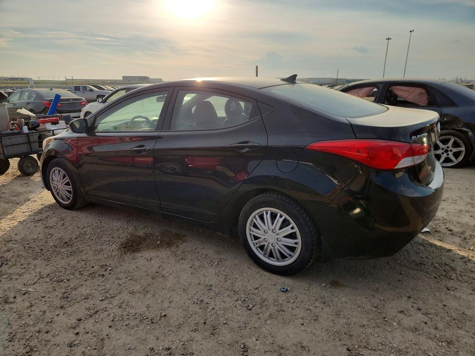 2013 Hyundai Elantra მანქანა იყიდება აუქციონზე, vin: 5NPDH4AE7DH215640, აუქციონის ნომერი: 66766436