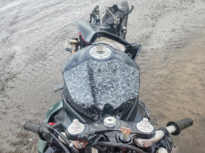 64979396 :رقم المزاد ، JYARN23E1BA009536 vin ، 2011 Yamaha Yzfr1 مزاد بيع