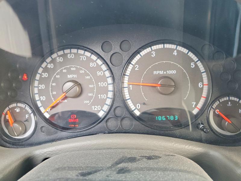 2005 Jeep Liberty მანქანა იყიდება აუქციონზე, vin: 1J4GL48K95W677419, აუქციონის ნომერი: 63764686
