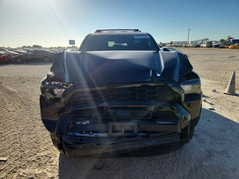65754256 :رقم المزاد ، JTEVB5BR4S5004109 vin ، 2025 Toyota 4runner مزاد بيع