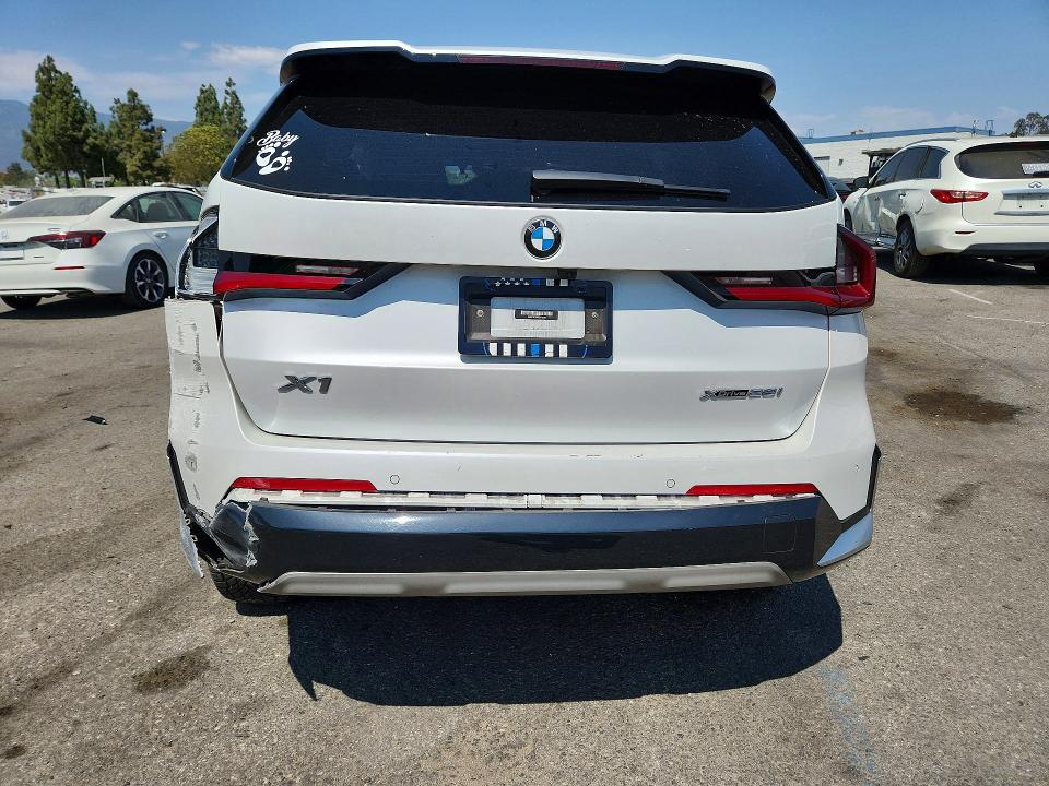 64627046 :رقم المزاد ، WBX73EF09P5V72291 vin ، 2023 Bmw X1 مزاد بيع