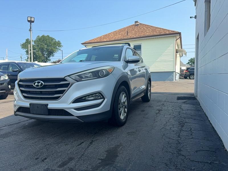 65103296 :رقم المزاد ، KM8J3CA29GU192143 vin ، 2016 Hyundai Tucson مزاد بيع