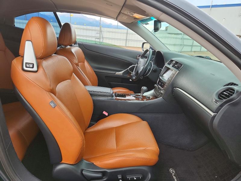66469286 :رقم المزاد ، JTHFF2C28B2514959 vin ، 2011 Lexus Is 250c مزاد بيع