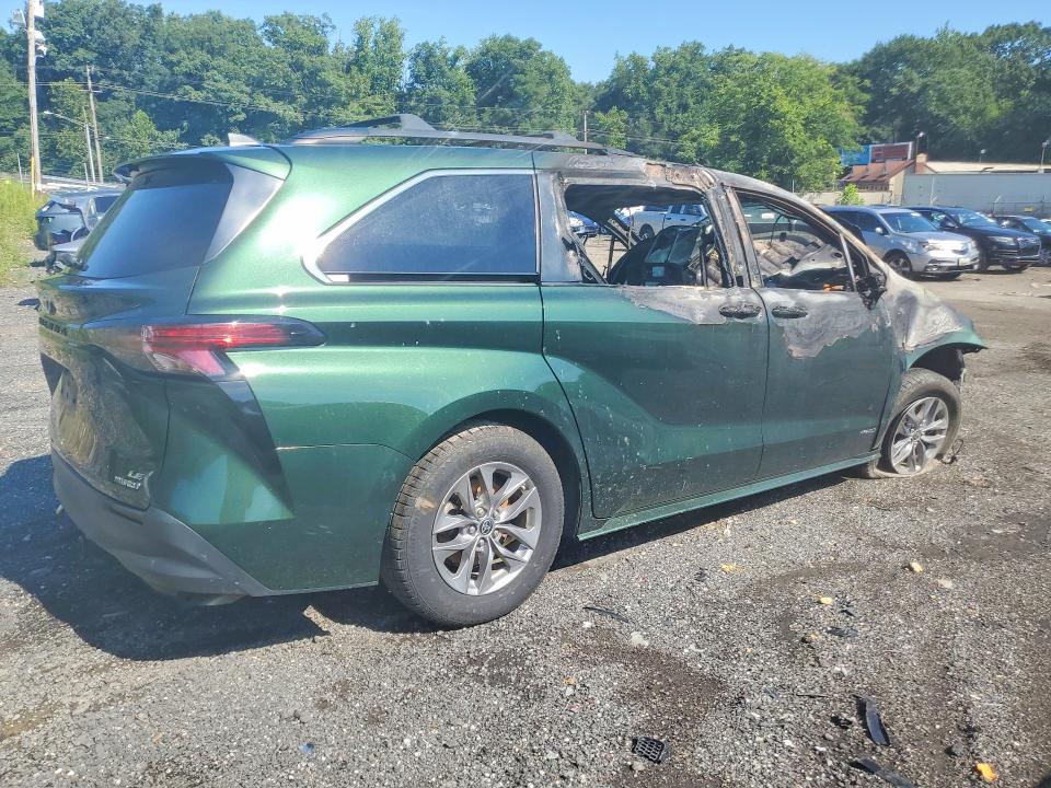 2021 Toyota Sienna მანქანა იყიდება აუქციონზე, vin: N0V1N64074026, აუქციონის ნომერი: 64074026