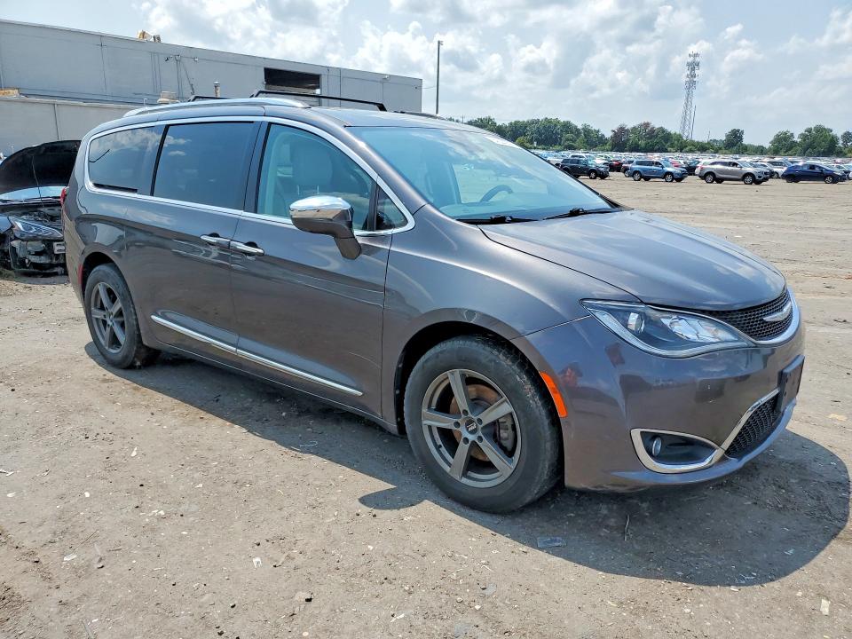 Продаж на аукціоні авто 2017 Chrysler Pacifica, vin: 2C4RC1GG4HR633173, номер лоту: 64644236