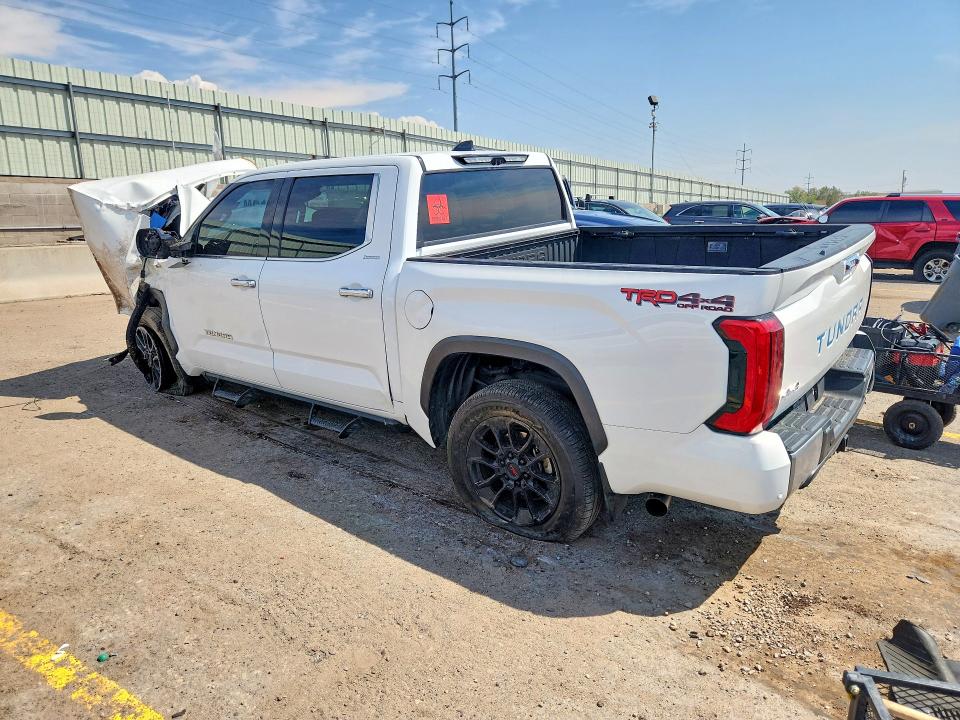 Продажа на аукционе авто 2023 Toyota Tundra, vin: 5TFJA5DBXPX111098, номер лота: 64118726