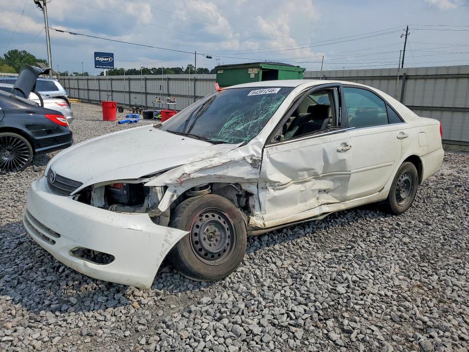 64391246 :رقم المزاد ، JTDBE32K040272273 vin ، 2004 Toyota Camry مزاد بيع