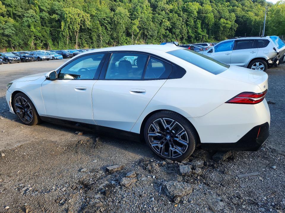 66488946 :رقم المزاد ، WBY13HG04SCS86841 vin ، 2025 Bmw I5 مزاد بيع