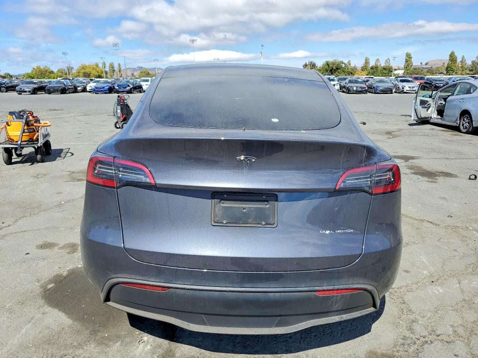 Продаж на аукціоні авто 2023 Tesla Model Y, vin: 7SAYGDEE9PF913283, номер лоту: 65310586
