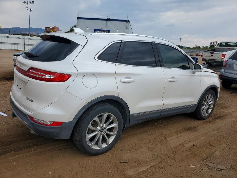 64325166 :رقم المزاد ، 5LMTJ2DH4GUJ24547 vin ، 2016 Lincoln Mkc مزاد بيع