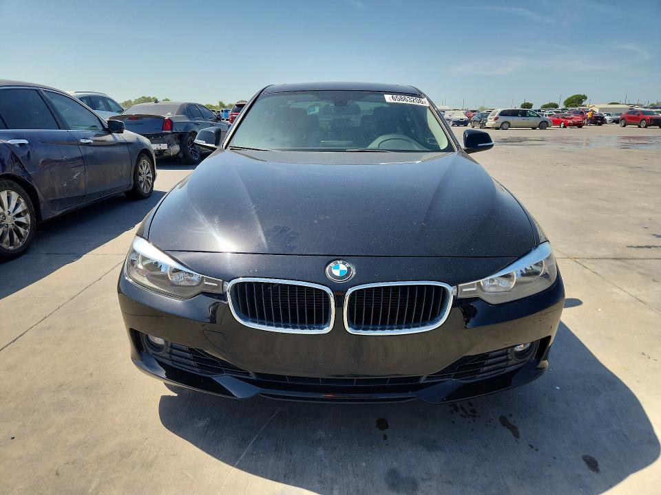 65863206 :رقم المزاد ، WBA3A5C50DF601830 vin ، 2013 Bmw 328 مزاد بيع