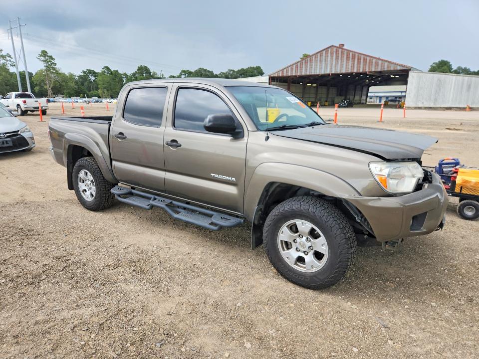64323406 :رقم المزاد ، 5TFJU4GN0FX066565 vin ، 2015 Toyota Tacoma مزاد بيع