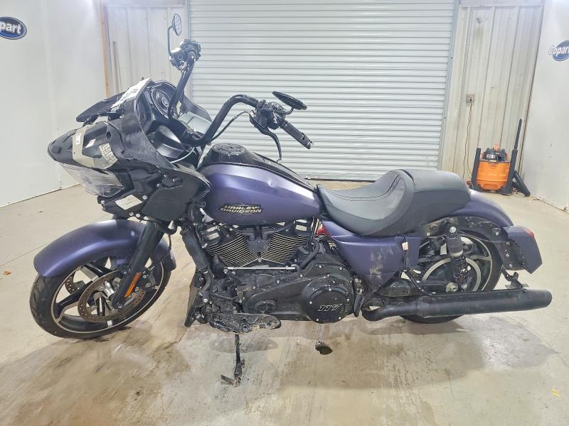 64242836 :رقم المزاد ، 1HD1KH717SB634004 vin ، 2025 Harley-davidson Fltrx مزاد بيع