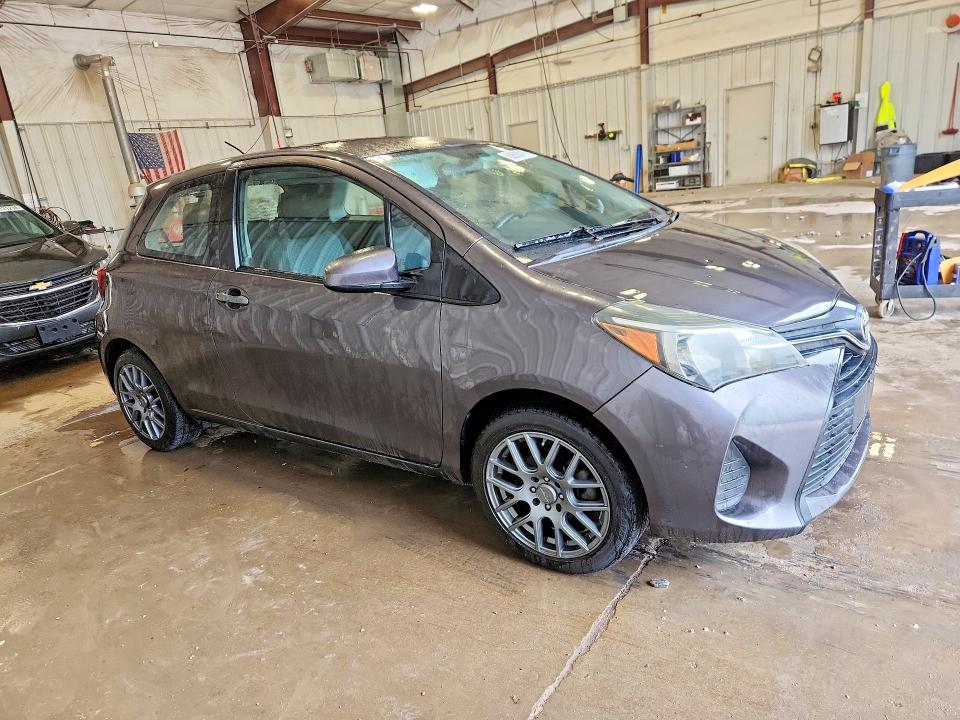 63533016 :رقم المزاد ، VNKJTUD32FA021742 vin ، 2015 Toyota Yaris مزاد بيع