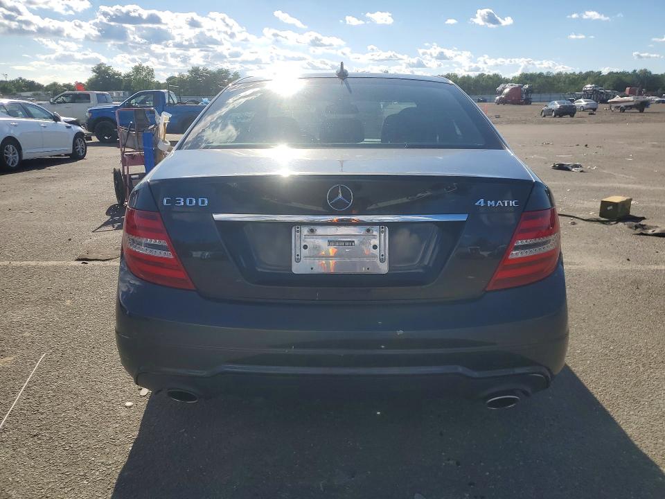2013 Mercedes-benz C მანქანა იყიდება აუქციონზე, vin: WDDGF8AB3DA880600, აუქციონის ნომერი: 66689306