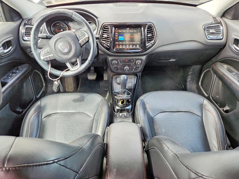 65349576 :رقم المزاد ، 3C4NJDCB7JT222241 vin ، 2018 Jeep Compass مزاد بيع