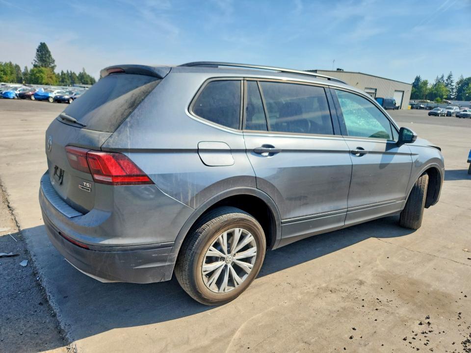 66369426 :رقم المزاد ، 3VV0B7AX6JM052439 vin ، 2018 Volkswagen Tiguan مزاد بيع
