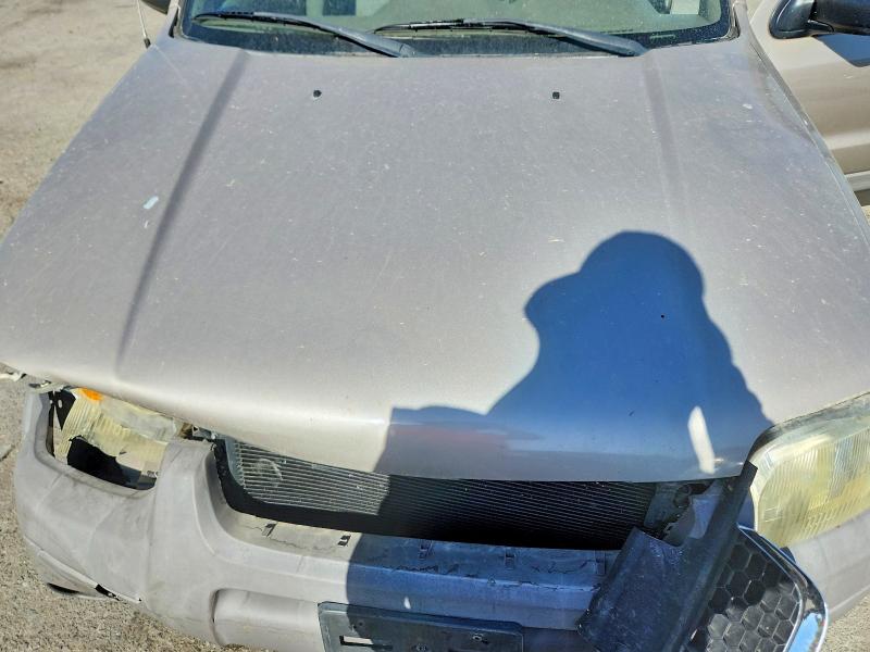 2001 Ford Escape მანქანა იყიდება აუქციონზე, vin: 1FMCU04111KC45038, აუქციონის ნომერი: 66353926