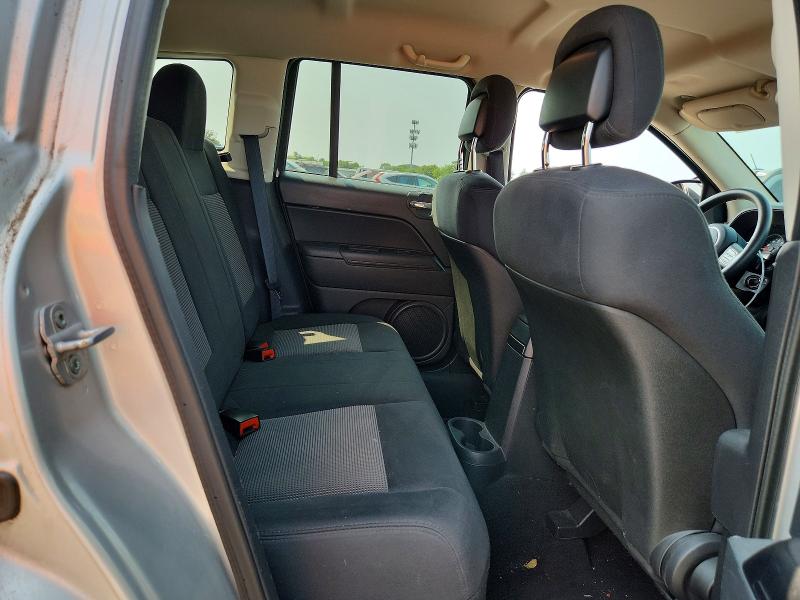 63741786 :رقم المزاد ، 1J4NT1FB6BD241062 vin ، 2011 Jeep Compass مزاد بيع