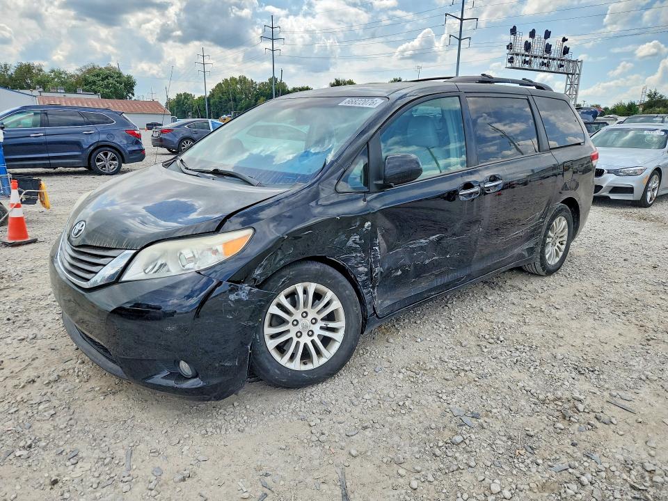 Продажа на аукционе авто 2012 Toyota Sienna, vin: 5TDYK3DC3CS233858, номер лота: 66822076