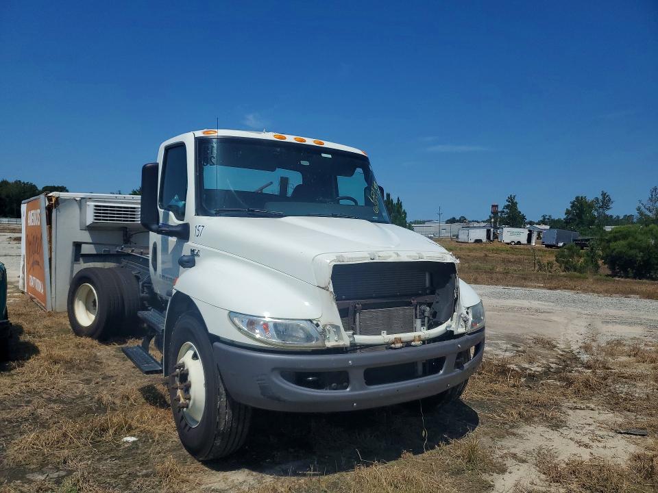 63731366 :رقم المزاد ، 3HAEUMML0NL674340 vin ، 2022 International Mv607 مزاد بيع