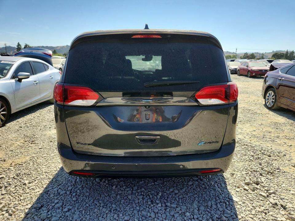 64316576 :رقم المزاد ، 2C4RC1N73KR532989 vin ، 2019 Chrysler Pacifica مزاد بيع