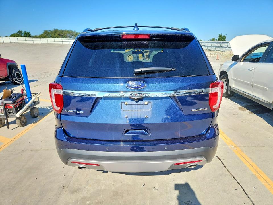 65560686 :رقم المزاد ، 1FM5K7F85GGD11801 vin ، 2016 Ford Explorer مزاد بيع
