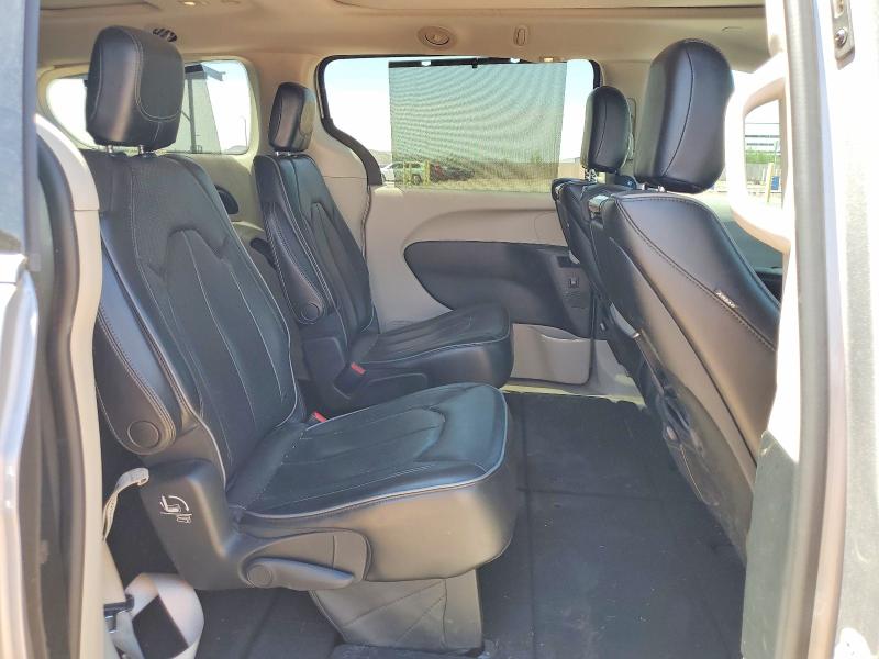 66284076 :رقم المزاد ، 2C4RC1GG8HR748763 vin ، 2017 Chrysler Pacifica مزاد بيع