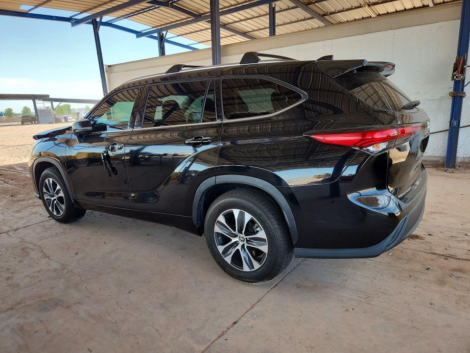 63752106 :رقم المزاد ، 5TDGZRAH4MS051596 vin ، 2021 Toyota Highlander مزاد بيع