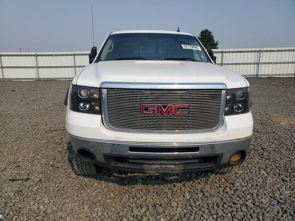 64729866 :رقم المزاد ، 1GTHK23678F116989 vin ، 2008 Gmc Sierra مزاد بيع