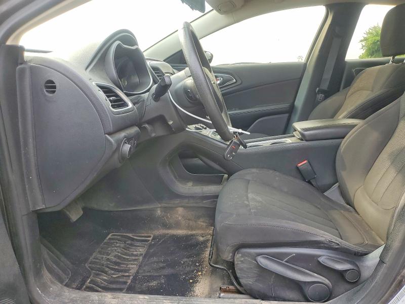 Продажа на аукционе авто 2015 Chrysler 200, vin: 1C3CCCFB3FN667031, номер лота: 64715416
