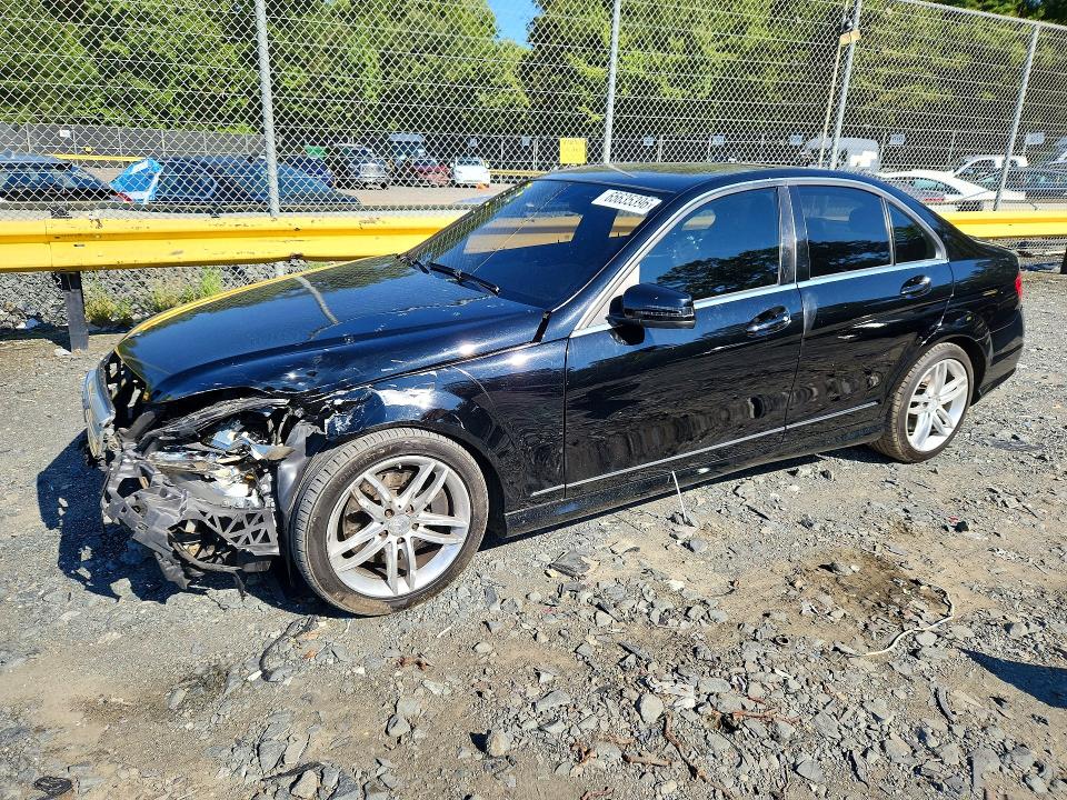 Продаж на аукціоні авто 2013 Mercedes-benz C, vin: WDDGF8AB7DR241539, номер лоту: 65635396