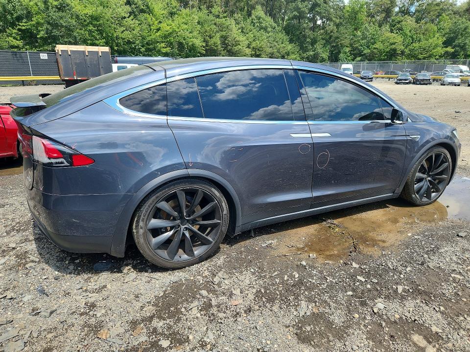 Продажа на аукционе авто 2016 Tesla Model X, vin: 5YJXCAE2XGF005711, номер лота: 63917466