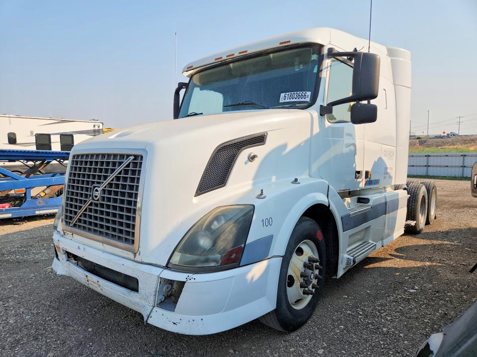 2004 Volvo Vn მანქანა იყიდება აუქციონზე, vin: 4V4NC9TG94N353151, აუქციონის ნომერი: 61803666