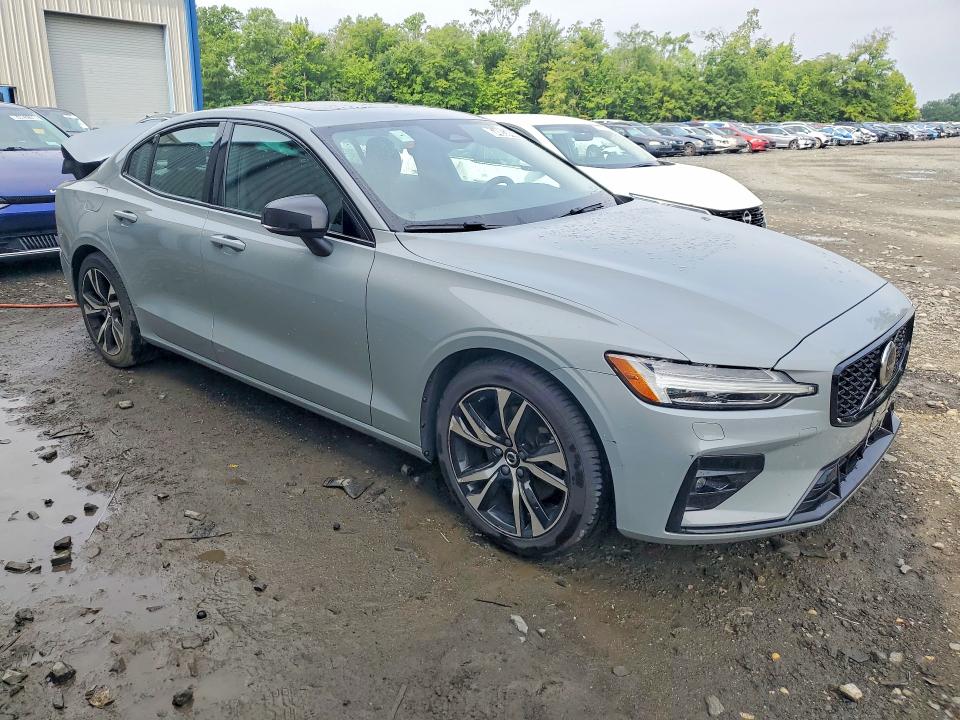 64853466 :رقم المزاد ، 7JRL12FJ0SG362685 vin ، 2025 Volvo S60 مزاد بيع