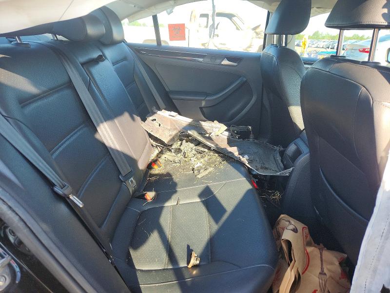 65558866 :رقم المزاد ، 3VWL17AJ6HM214393 vin ، 2017 Volkswagen Jetta مزاد بيع
