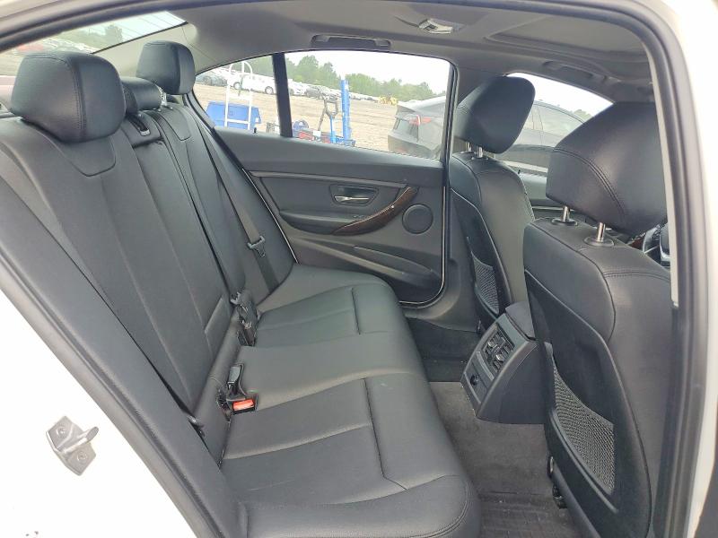 63801776 :رقم المزاد ، WBA3B5C53EP543379 vin ، 2014 Bmw 328 مزاد بيع