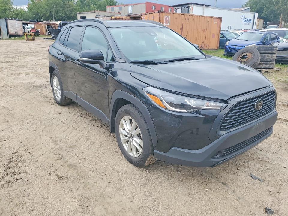 66636626 :رقم المزاد ، 7MUBAABG8NV042013 vin ، 2022 Toyota Corolla Cross مزاد بيع
