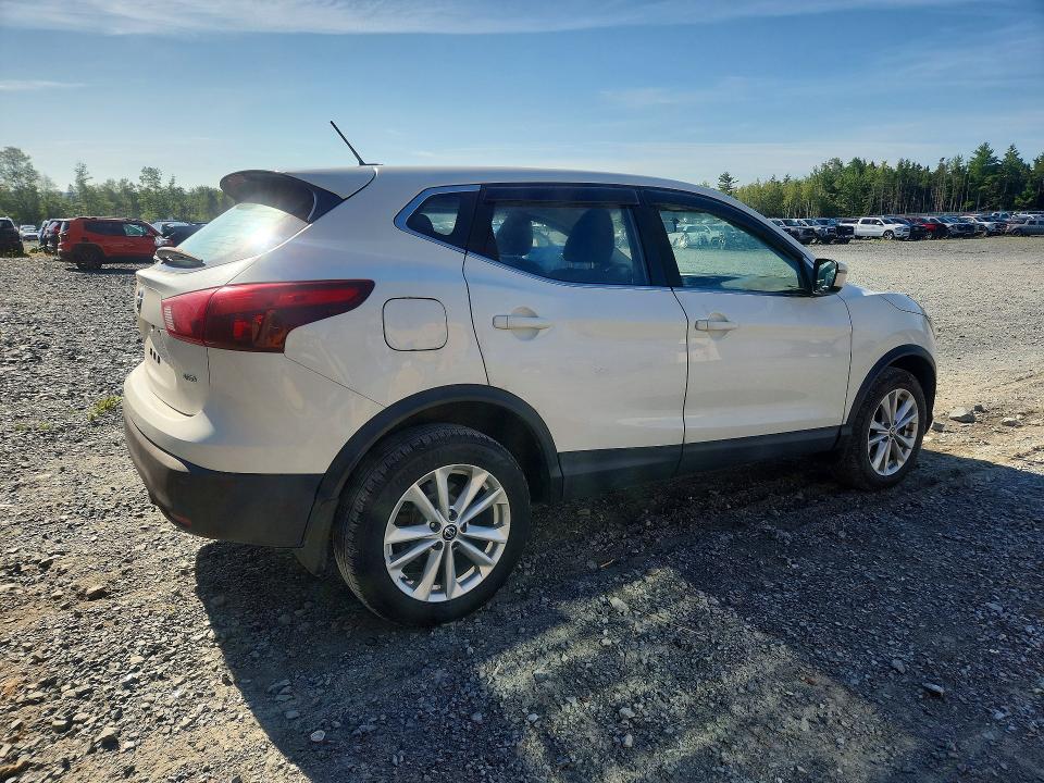 66992146 :رقم المزاد ، JN1BJ1CRXKW312688 vin ، 2019 Nissan Rogue Sport مزاد بيع