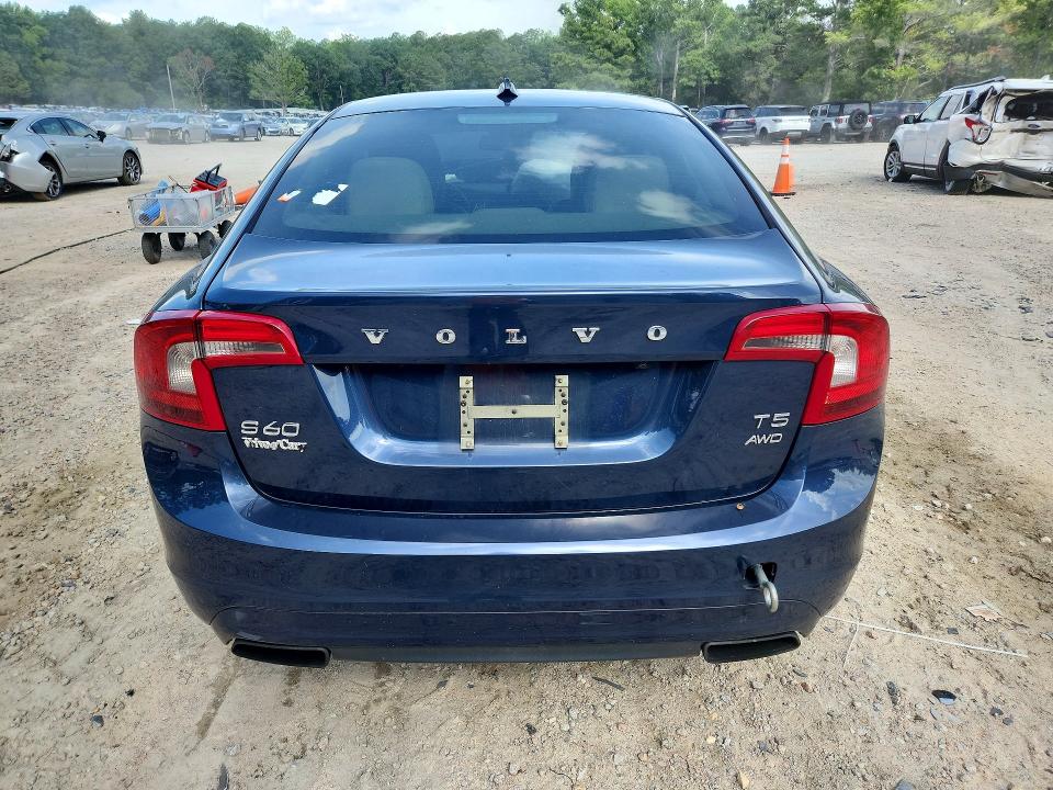 63774136 :رقم المزاد ، YV1612FH4E1285829 vin ، 2014 Volvo S60 مزاد بيع