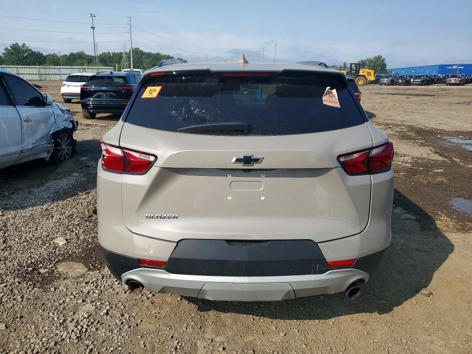 2021 Chevrolet Blazer მანქანა იყიდება აუქციონზე, vin: 3GNKBCRS2MS557877, აუქციონის ნომერი: 64715136