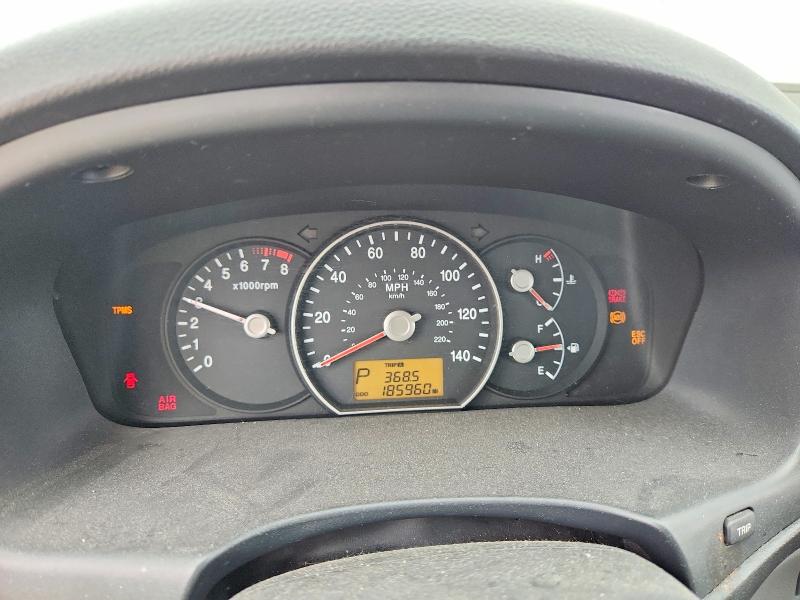 2008 Kia Rondo მანქანა იყიდება აუქციონზე, vin: KNAFG526X87153974, აუქციონის ნომერი: 63448896