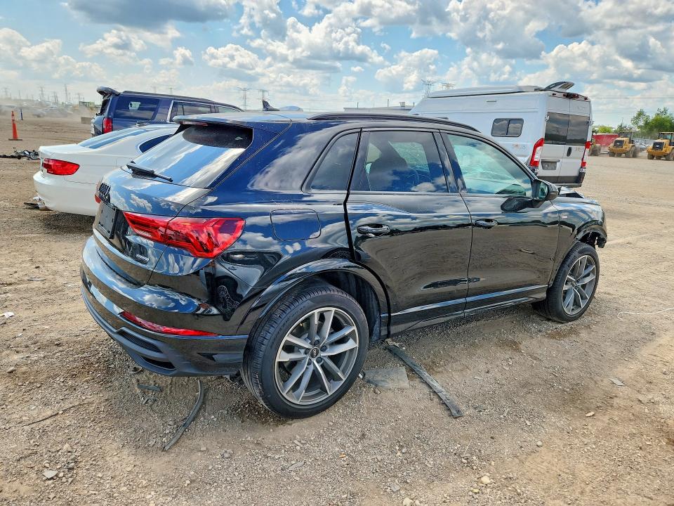66459006 :رقم المزاد ، WA1DECF32R1186261 vin ، 2024 Audi Q3 مزاد بيع