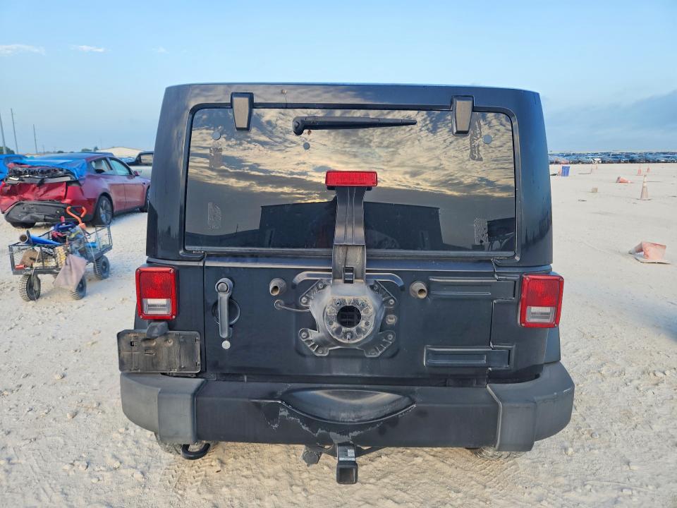 64609356 :رقم المزاد ، 1C4BJWEG8DL512026 vin ، 2013 Jeep Wrangler Unlimited مزاد بيع